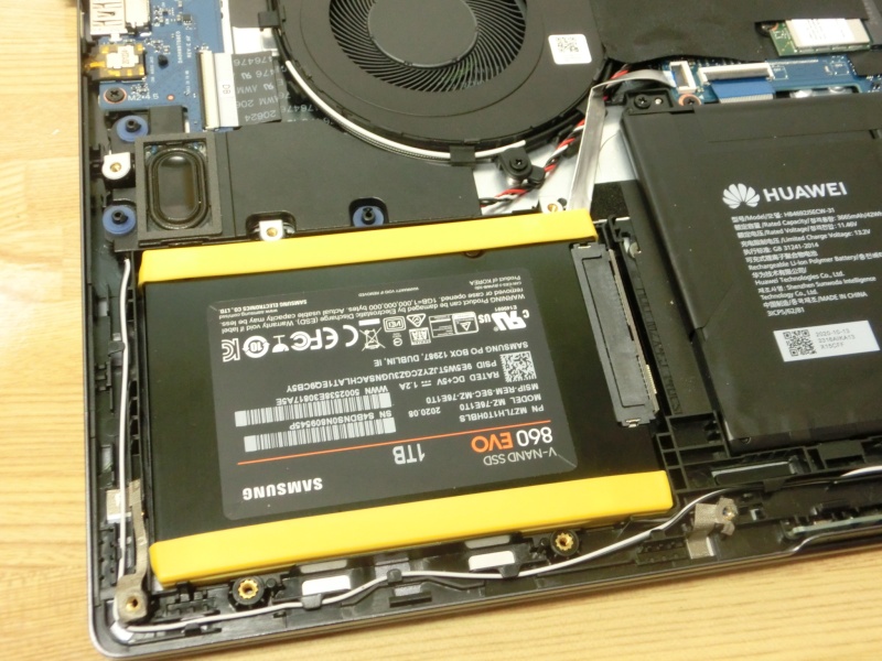 Huawei MateBook D15 SSD256GB+1TBHDD増設済